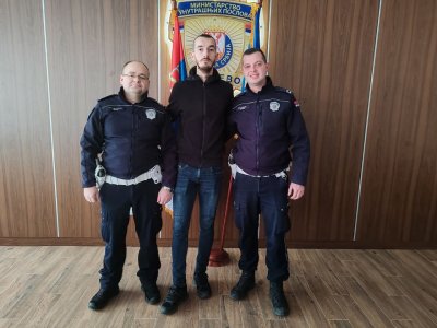 ПЛАВИ ХЕРОЈИ У ПРАТЊИ "МИНУТА КОЈИ ЖИВОТ ЗНАЧИ"